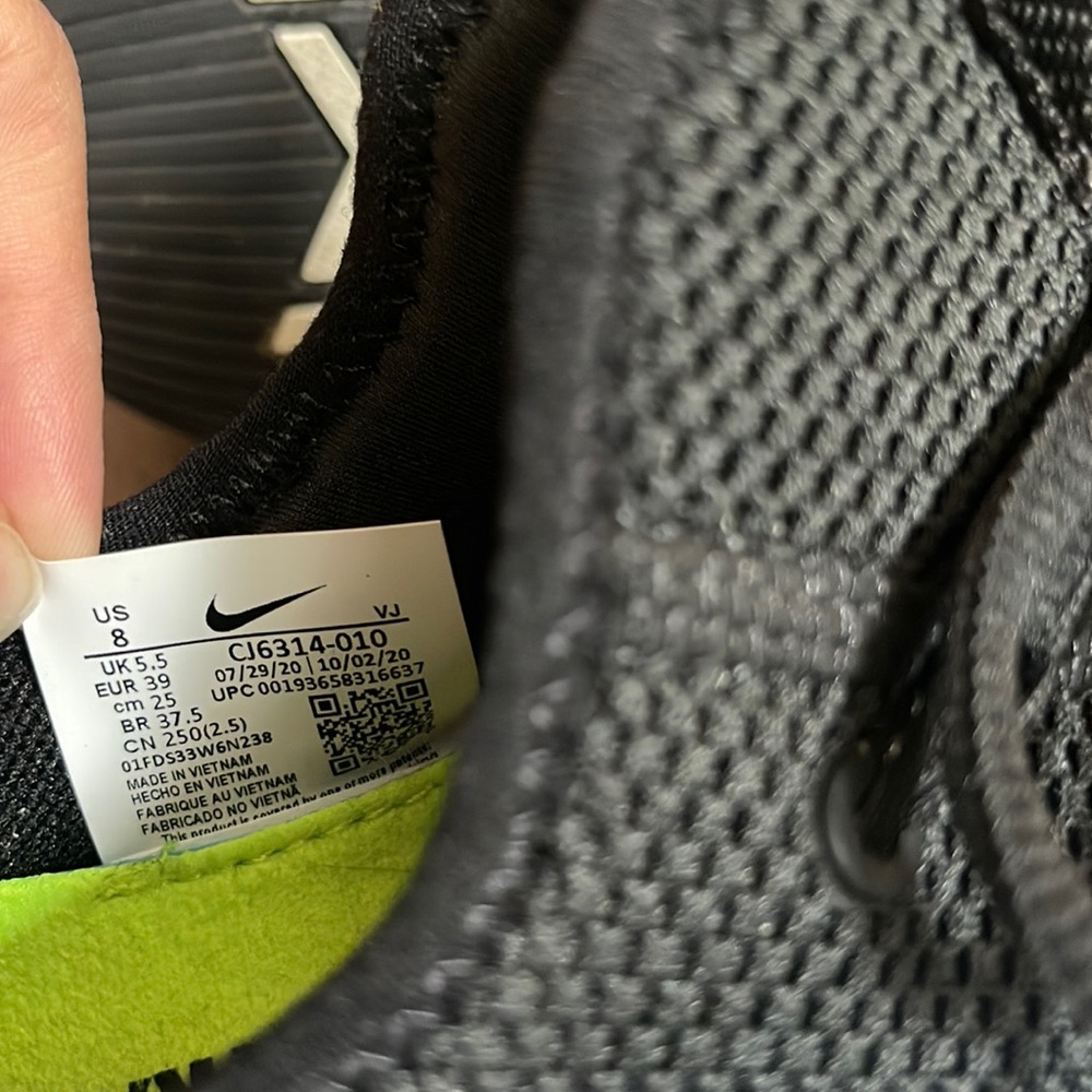 Nike Women's Free Metcon 3 Shoe, Black/White, 8 - Picture 4 of 6